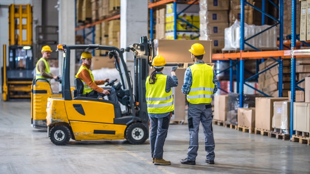 9 Tips to Help You Adhere to OSHA Warehouse Safety Standards